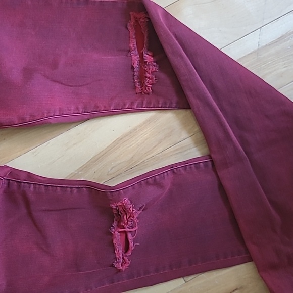 Women’s Guess Jeans Pants Soft Size 30 Burgundy Slim Fit Pockets Zipper - Picture 3 of 6